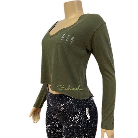 Victoria’s Secret PINK long sleeve V-neck Lightweight Crop Top tee shirt Green - Picture 1 of 5
